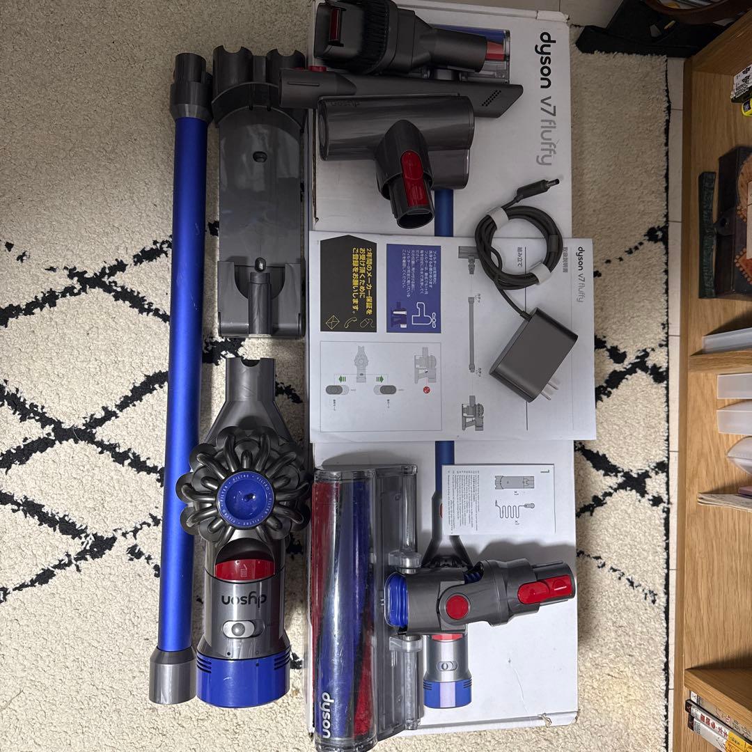掃除機・クリーナー Dyson v7 fluffy