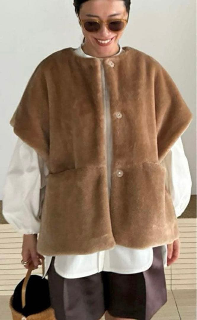 完売！bow.a ボウエー　FAKE FUR VEST
