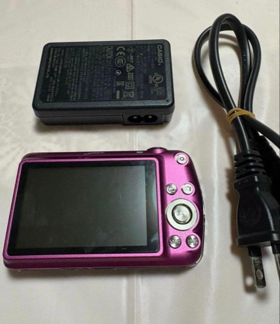 デジタルカメラ　CASIO EXILIM (動作確認済)