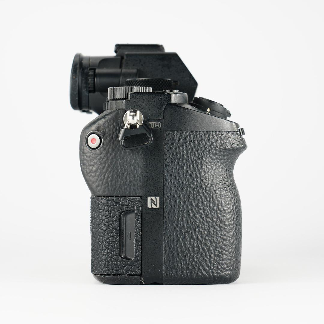 S2477回！SONY α7II完全セット フルサイズデビューに最適