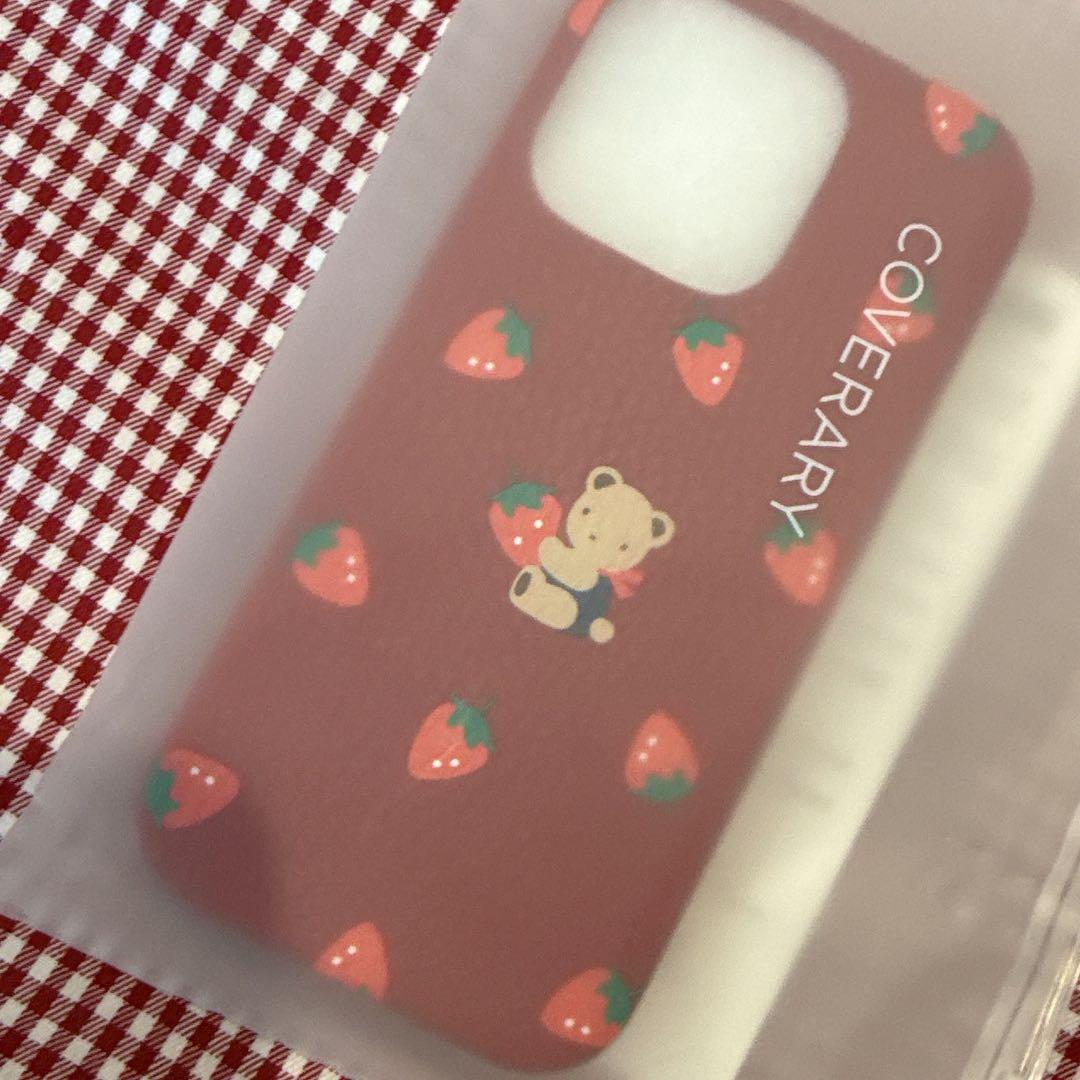 【新品.未使用】♡ファミリア限定　カスタマイズスマホケース　いちご　16pro♡