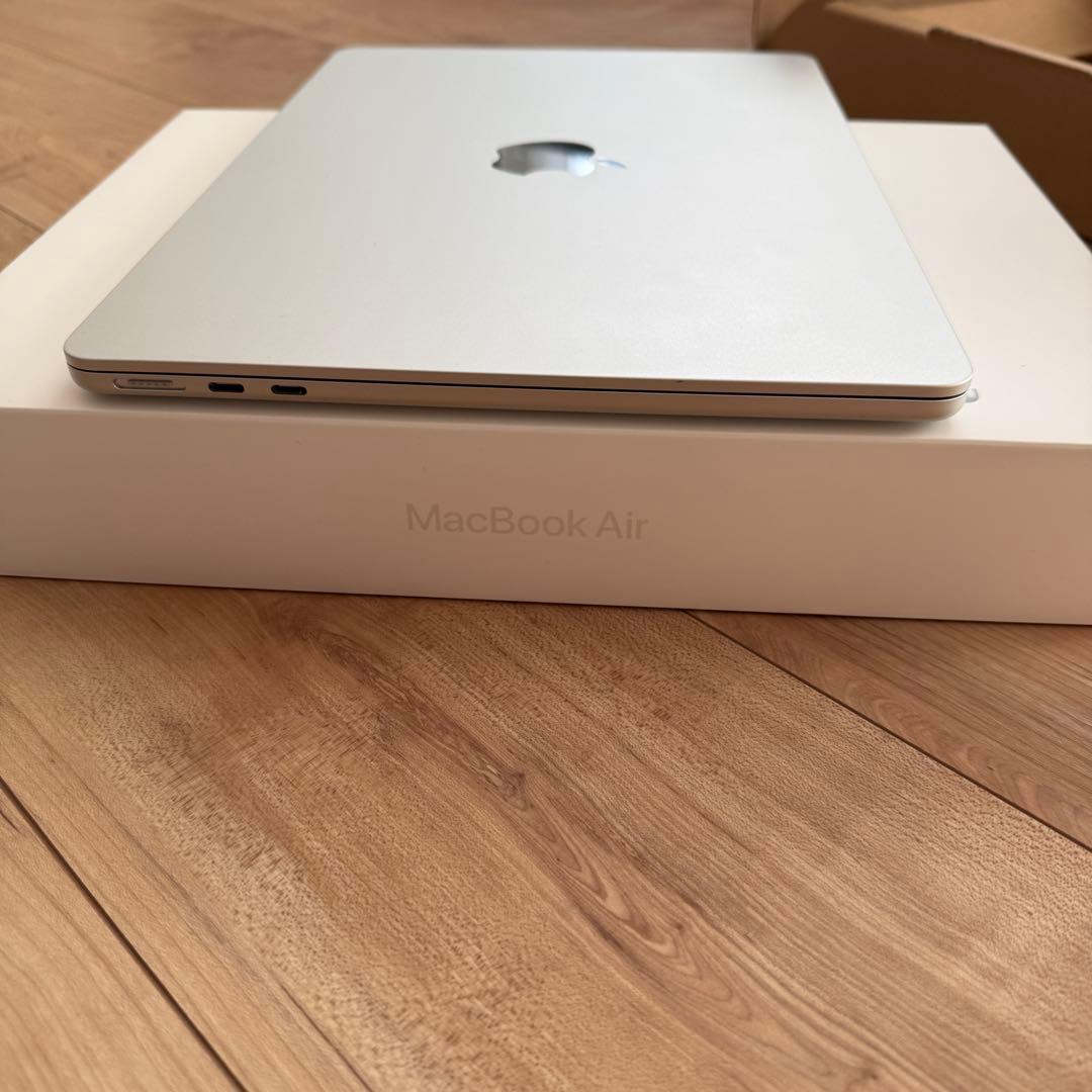 MacBook本体 macbook air m2 2022 8g 256gb