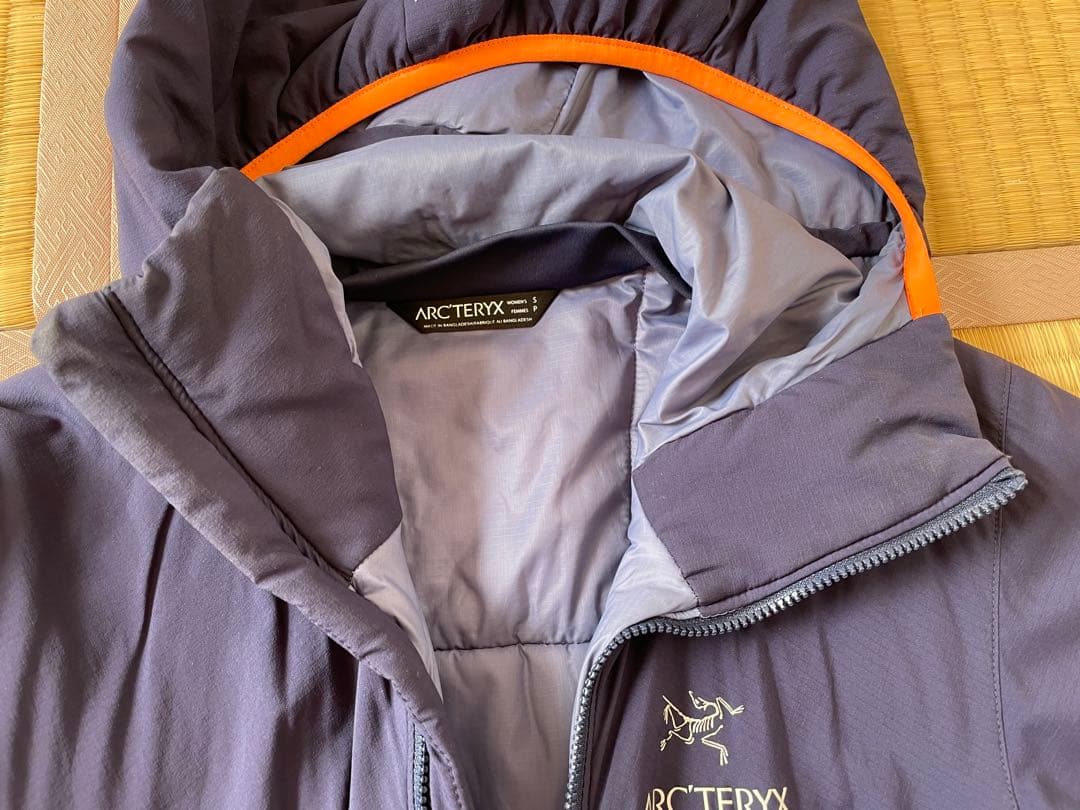 ARC'TERYX フード付きマウンテンパーカー S ネイビー