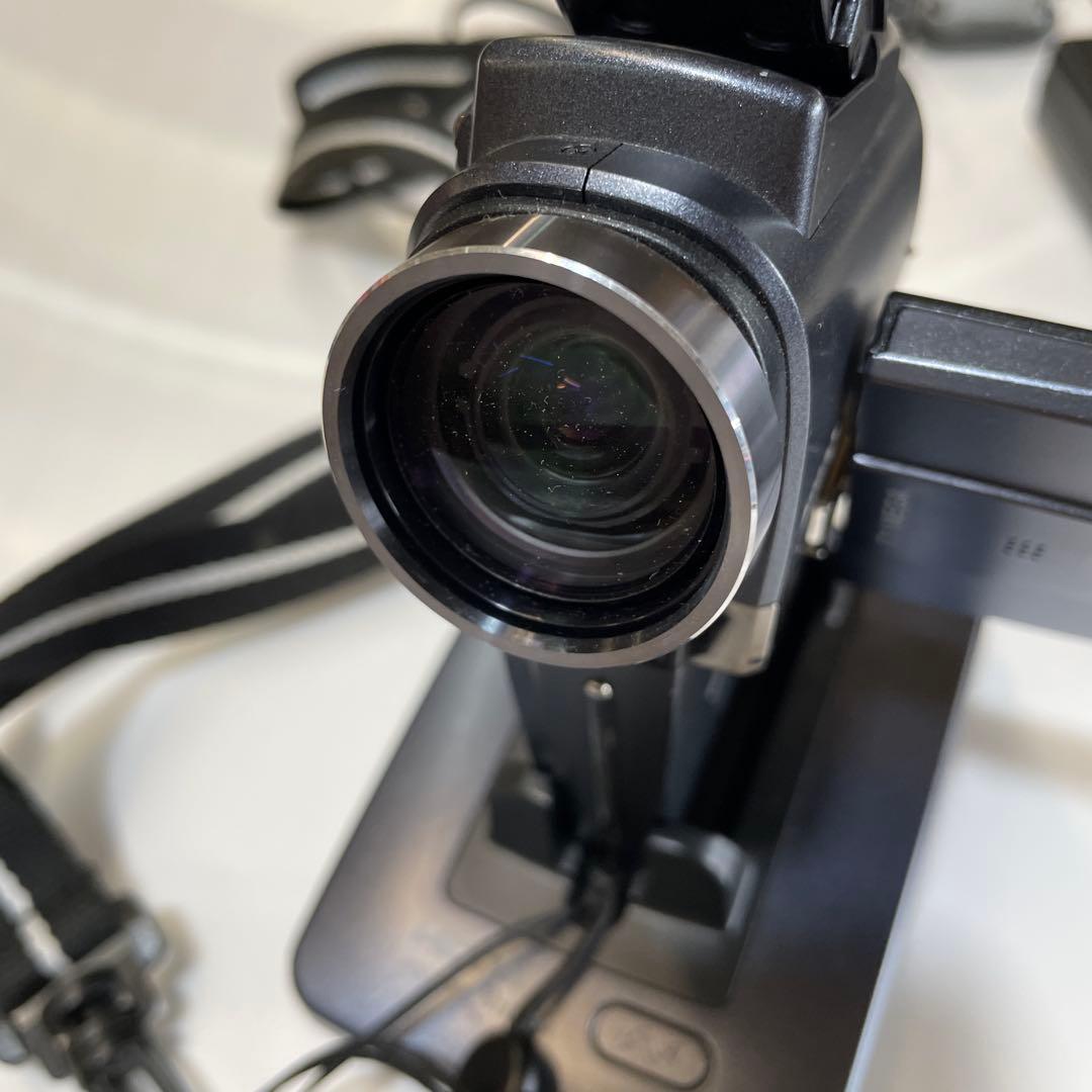 ビデオカメラ　Xacti DMX-HD2 サンヨー