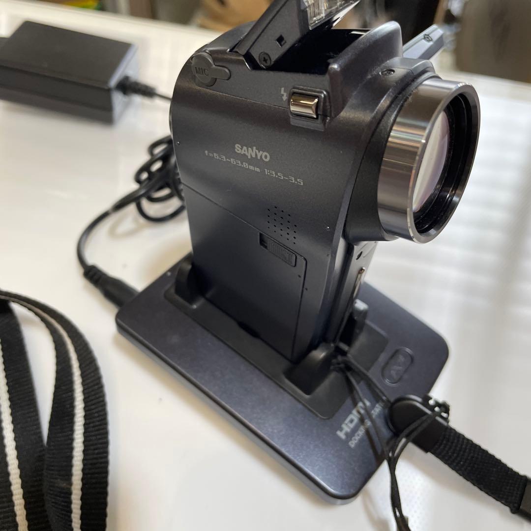 ビデオカメラ　Xacti DMX-HD2 サンヨー