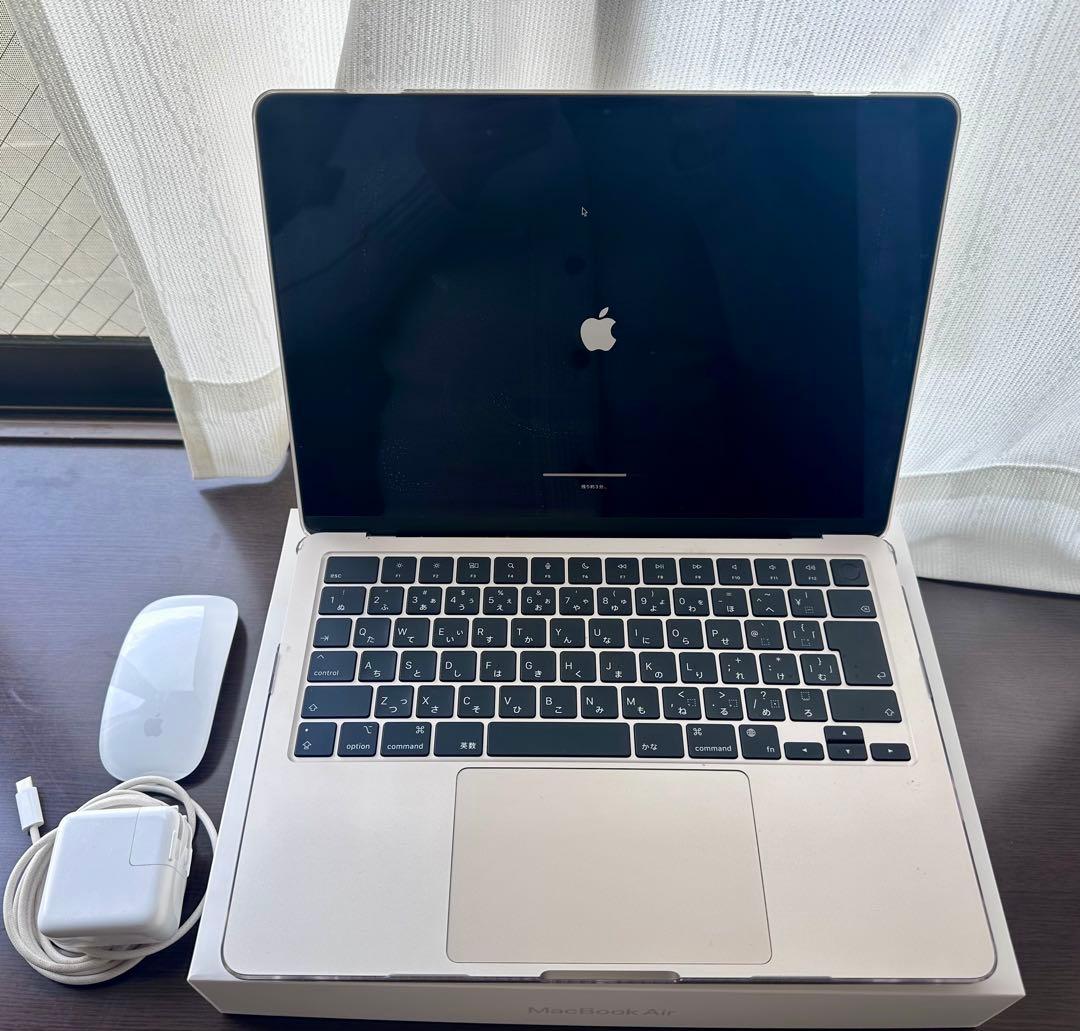 MacBook Air13インチM2チップ　美品
