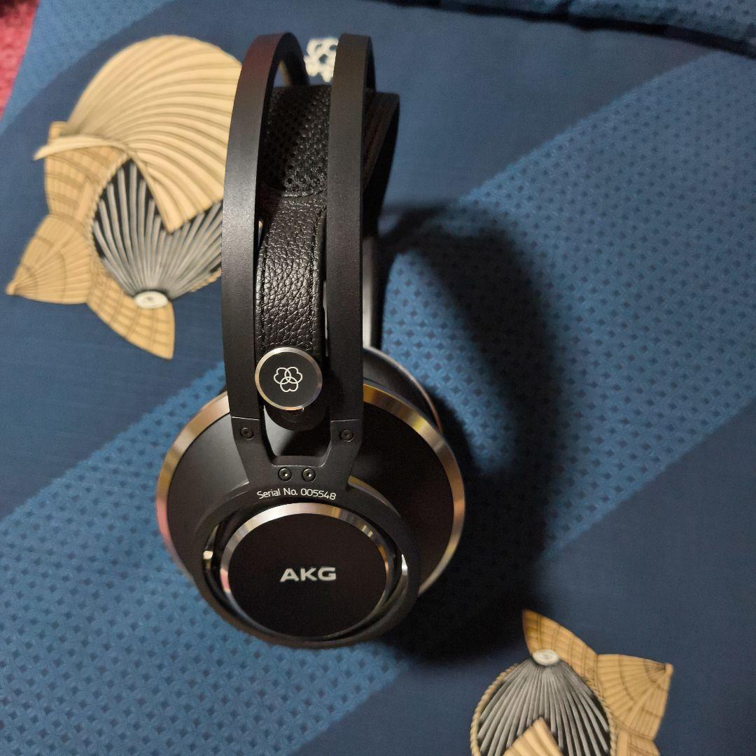 新品同様　AKG K872 マスターレファレンスヘッドフォン　おまけ有り