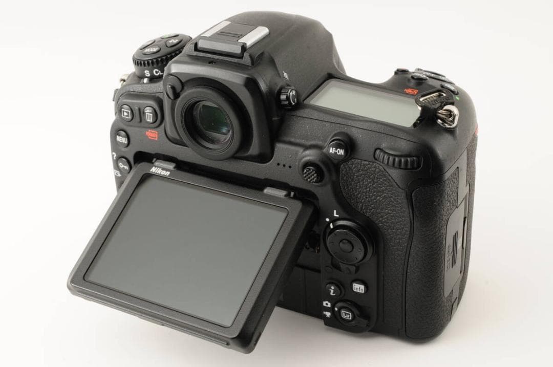 ■ 美品 ■ ニコン　Nikon D500 ボディ 392