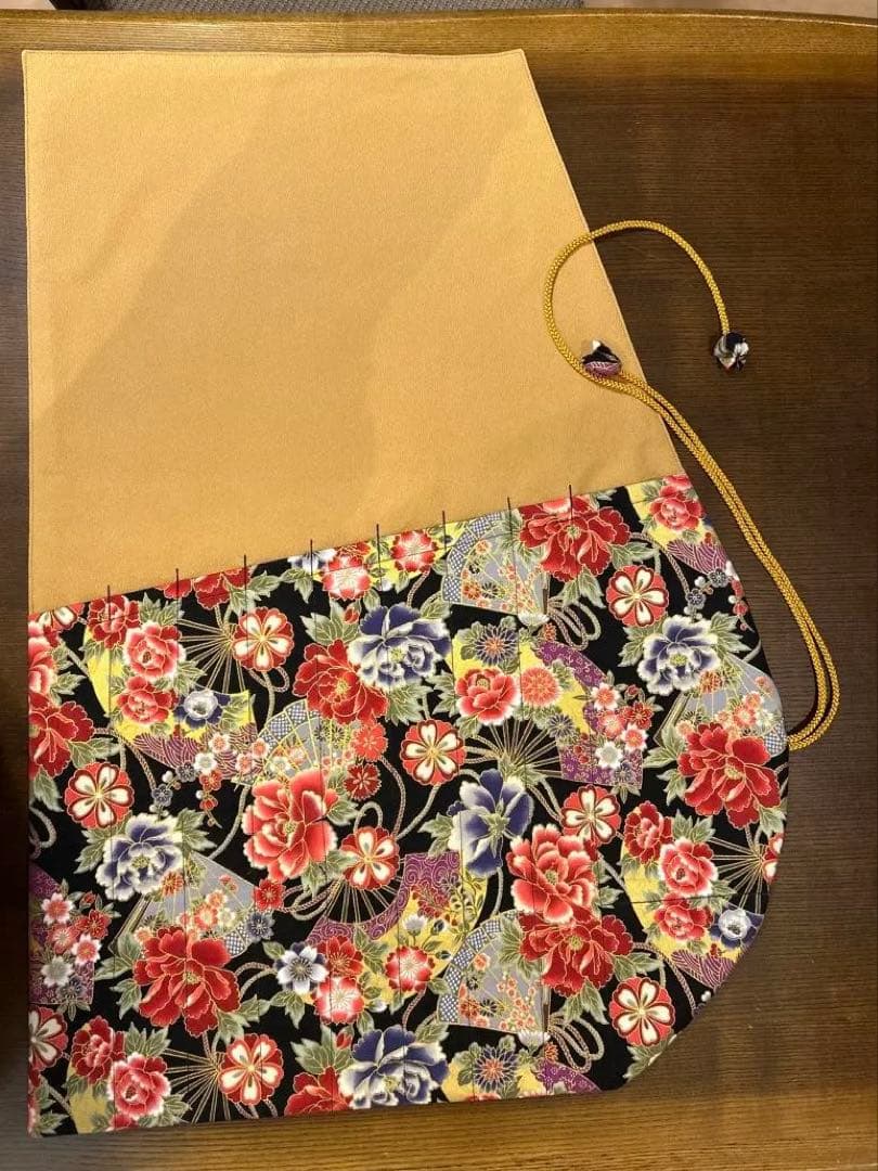 ✴︎ 専用品です　✴︎8本入れ巻き篠笛袋2点（紫鶴）（黒扇）