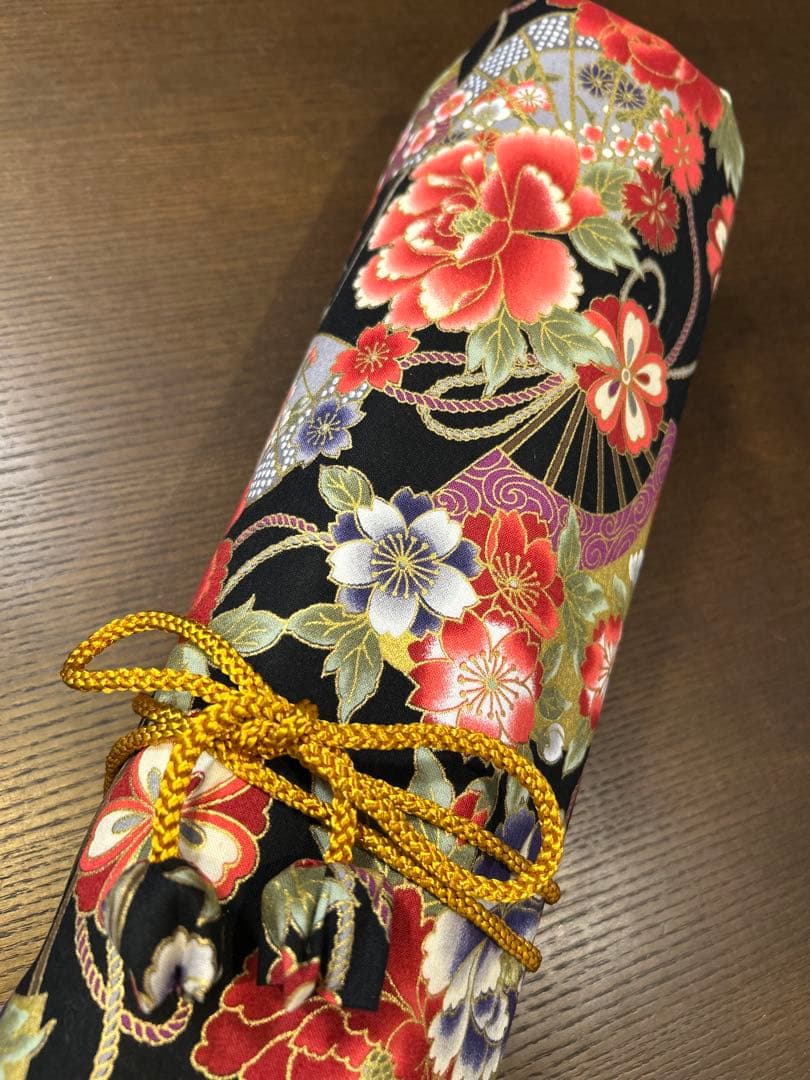 ✴︎ 専用品です　✴︎8本入れ巻き篠笛袋2点（紫鶴）（黒扇）