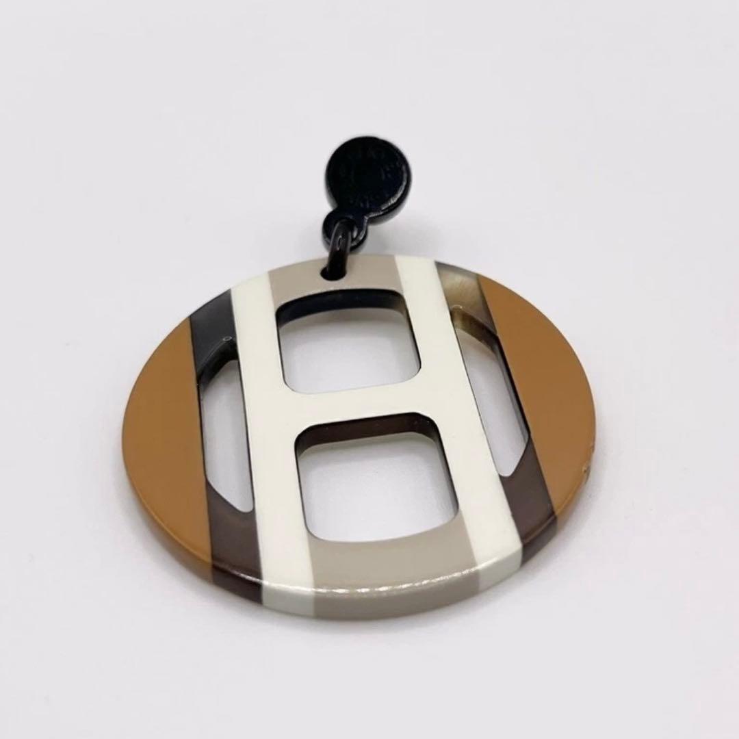 【HERMES】Hエキップ ピアス (片耳用/シングル) バッファローホーン