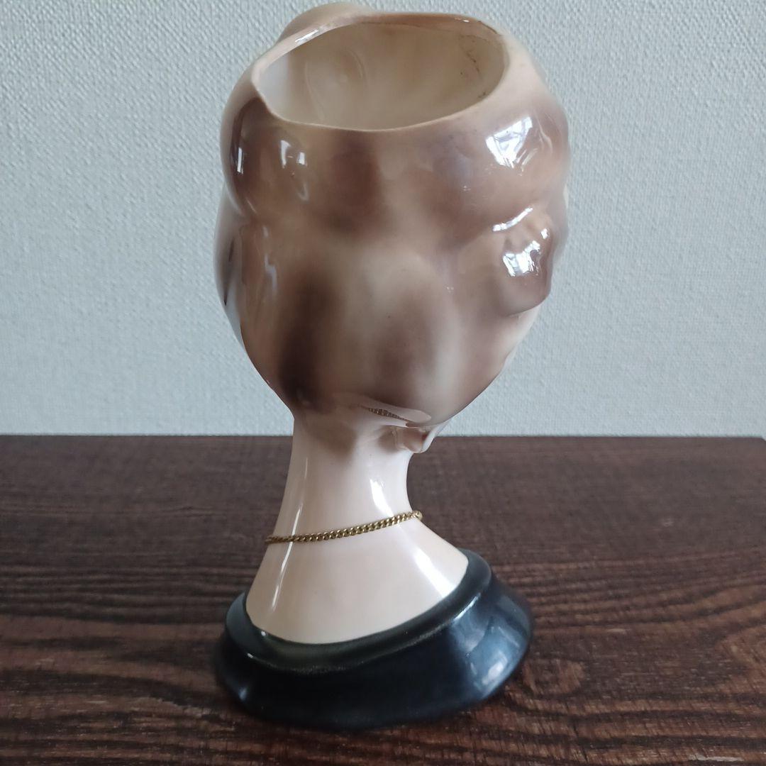 ビンテージ レディヘッドベース 陶器製の置物花瓶　黒のドレスにハートのネックレス