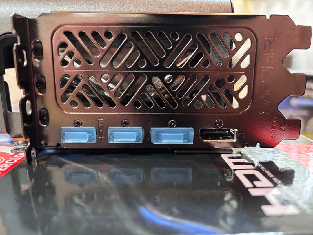 NITRO+ Radeon RX 7900 XTX 24GB 保証1年