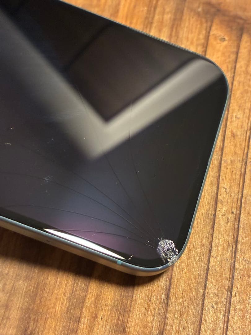 iPhone 16 256GB ティール 画面割れ ジャンク