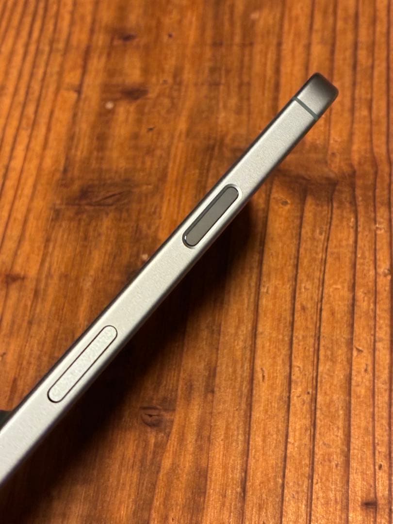 iPhone 16 256GB ティール 画面割れ ジャンク