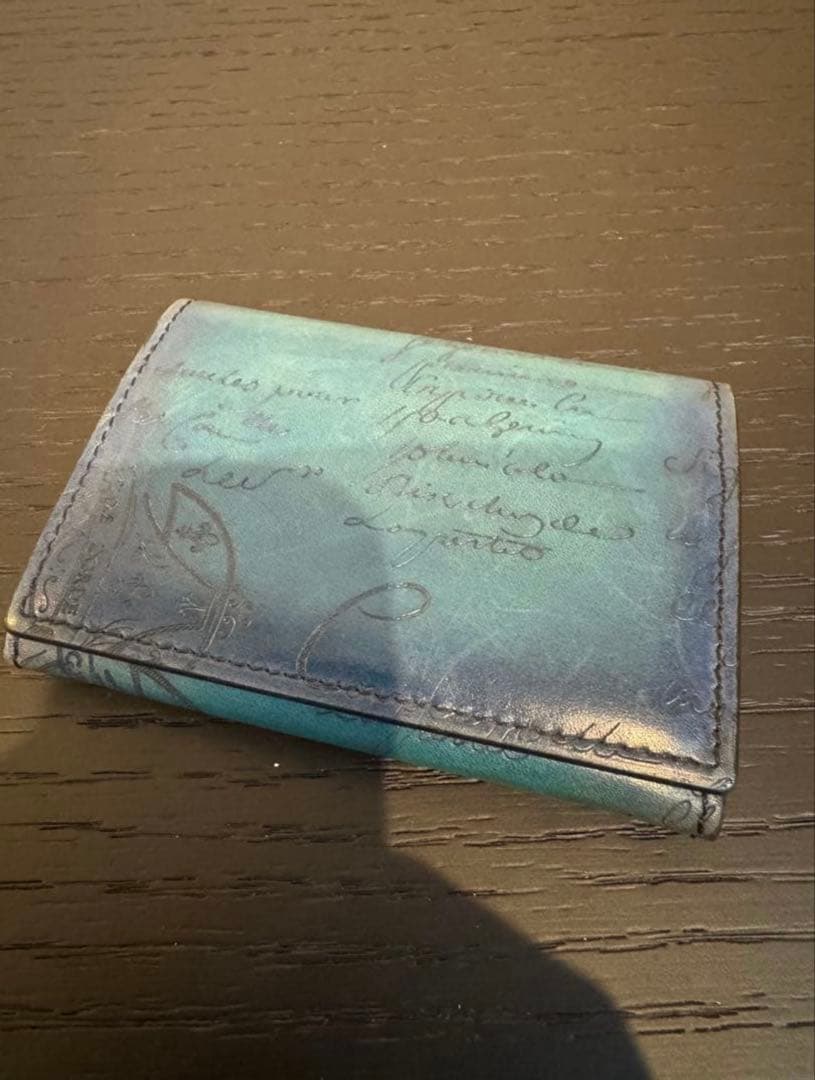 ベルルッティ　berluti 名刺入れ　イタリア製　アイルランドブルー