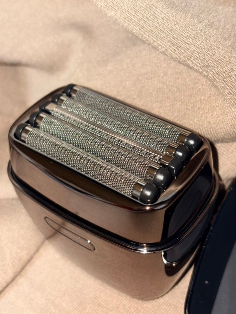 【未使用】 KOIZUMI USB充電5枚刃 シェーバー KMC-0800/S