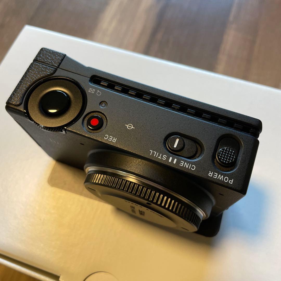 【美品】シグマ SIGMA fp 45mm F2.8 DG DN キット