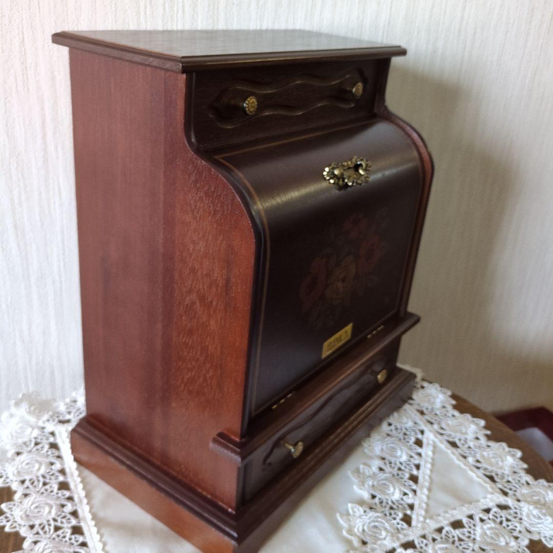 【新品】ELEMICA 薔薇　家具調ジュエリー宝石箱　オルゴール　アンティーク