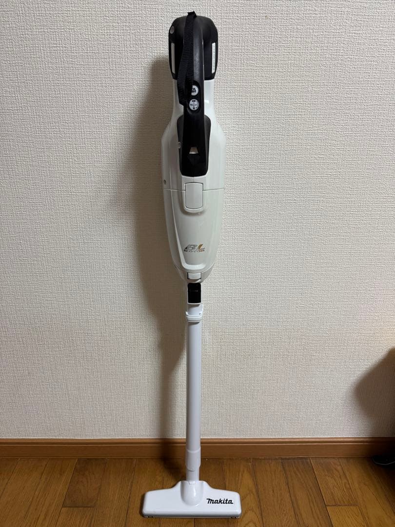 Makita 充電式クリーナー CL282FD 18v
