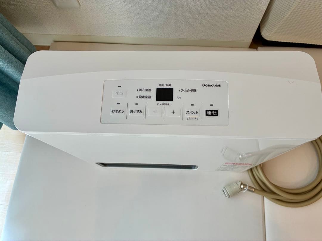 大阪ガス　ファンヒーター　ヒーター　ガスファンヒーター　白