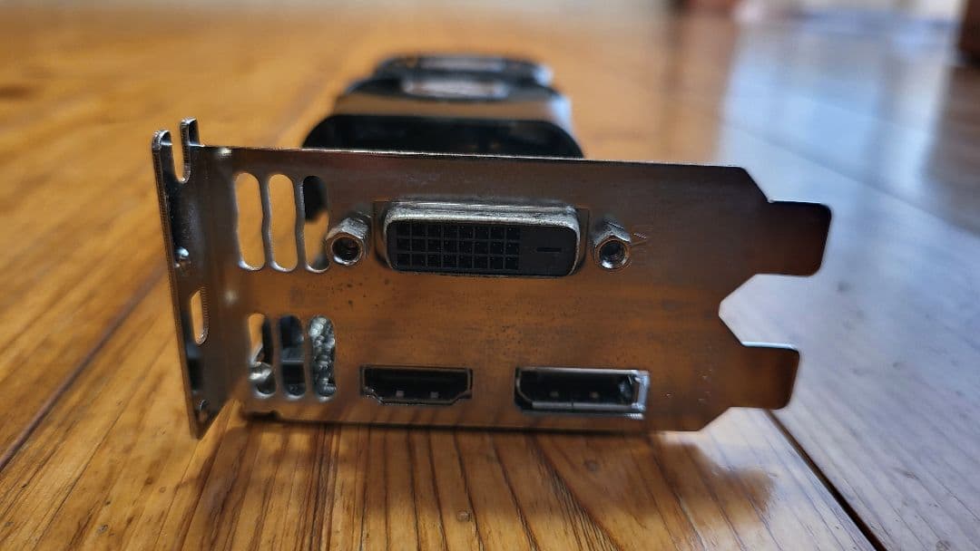 MSI GeForce GTX 1050 Ti 4GT LP 動作確認済み