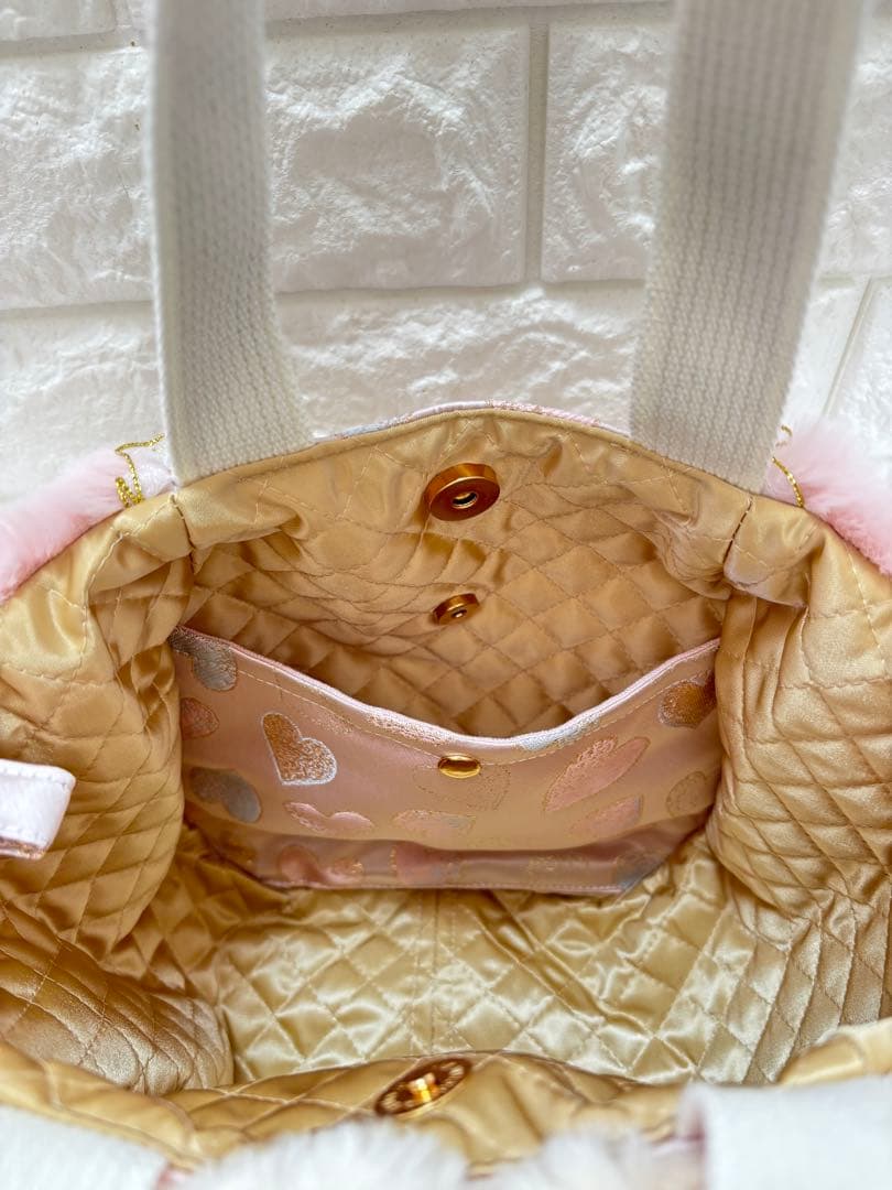 あ*き様 コヤンイサムチョン　ハンドメイド　ファーバッグピンク　アンコちゃん　白