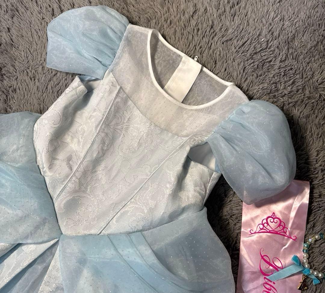 ディズニーリゾート　美品　ビビディバビディブティック　シンデレラ　130cm