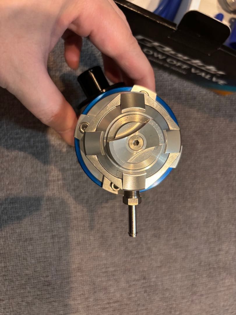 ジムニー ブローオフバルブFV2&取付キット JB23 4型〜10型用トラスト