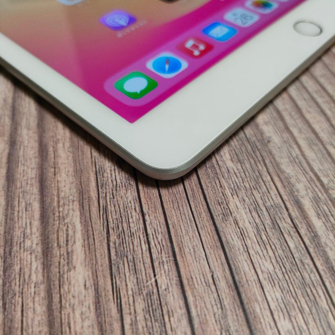 iPad 第7世代 32GB SIMフリー 美品