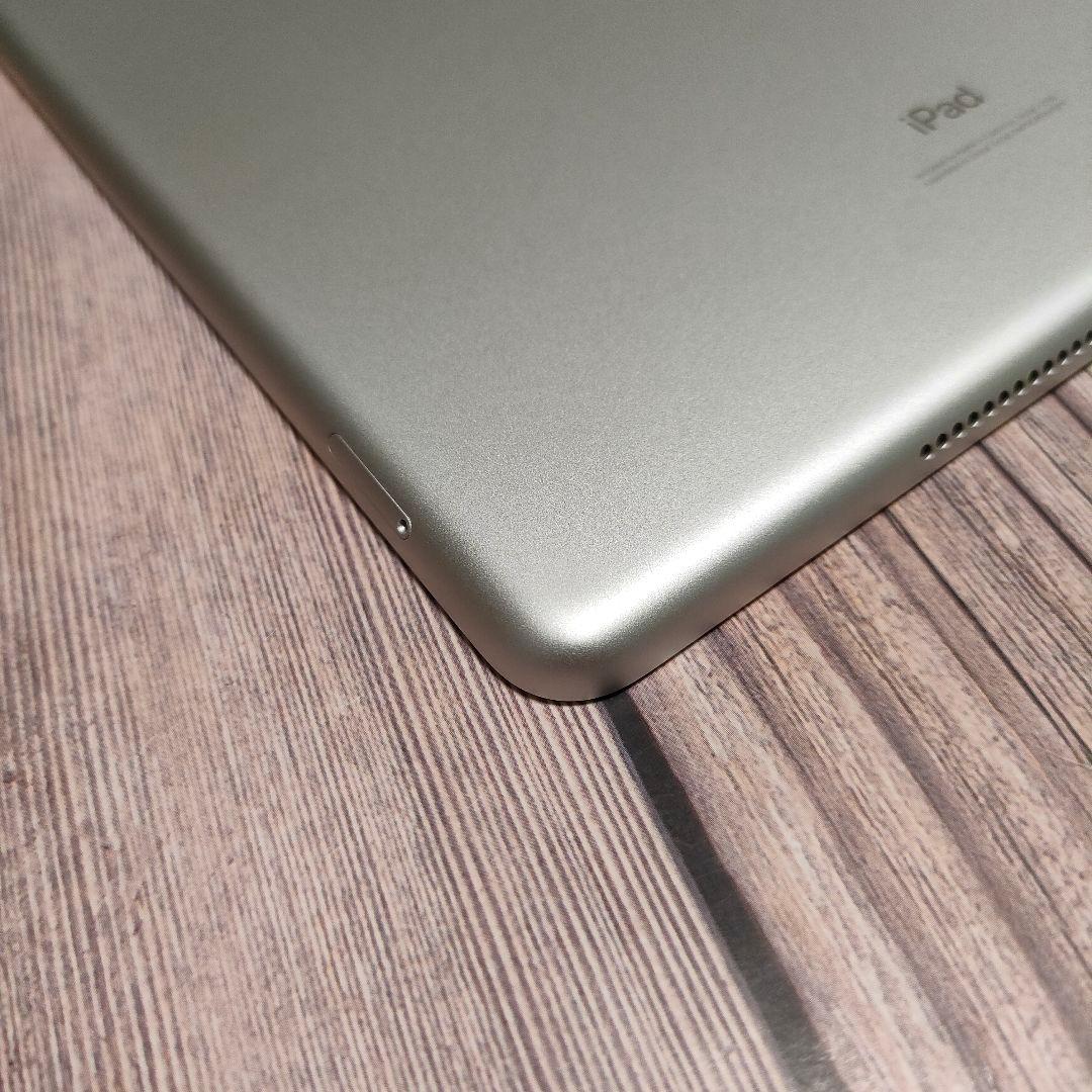 iPad 第7世代 32GB SIMフリー 美品