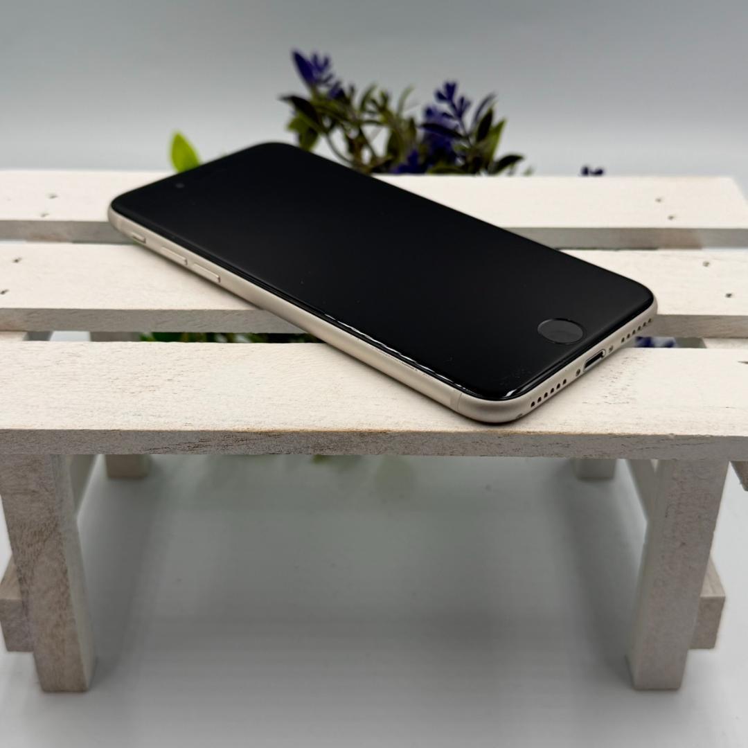 iPhone SE第3世代 64GB スターライト 410