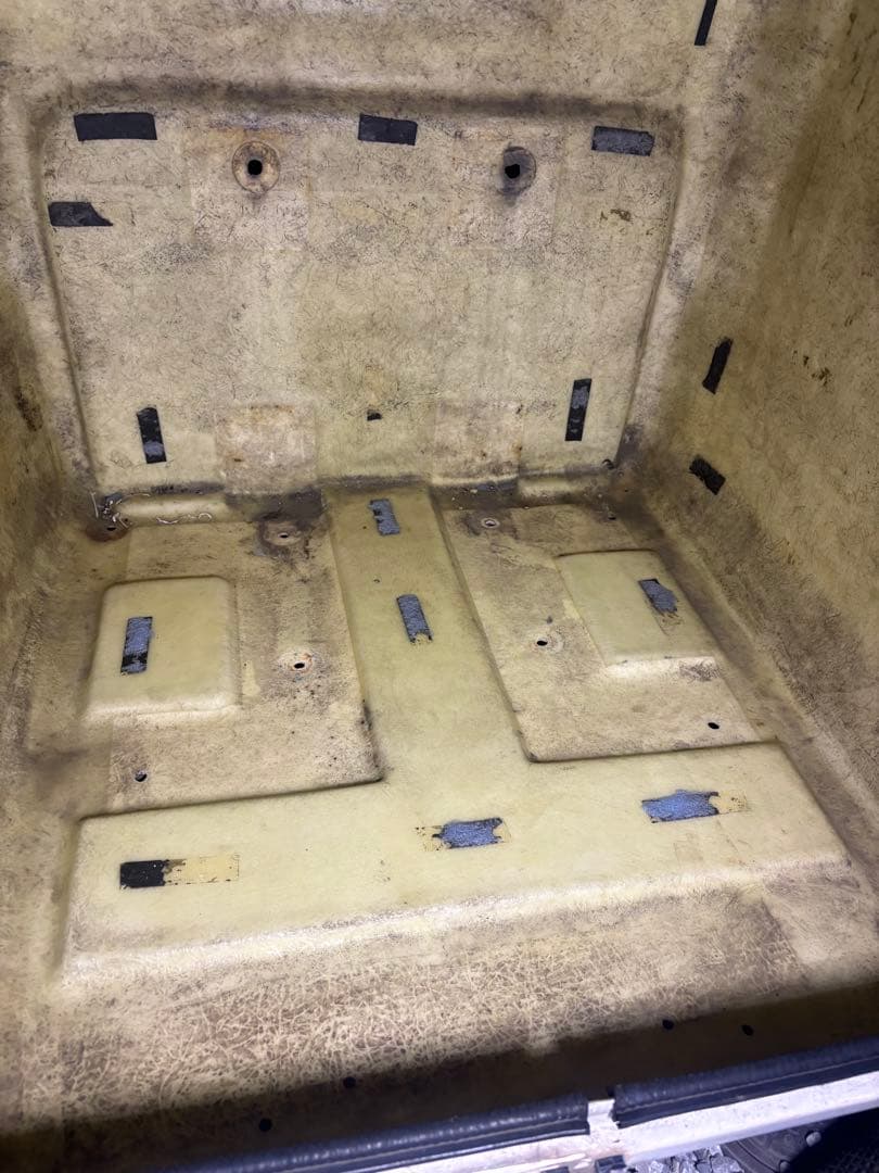 ジャイロキャノピー用ボックス　大　約70cm x 65cm 鍵付き