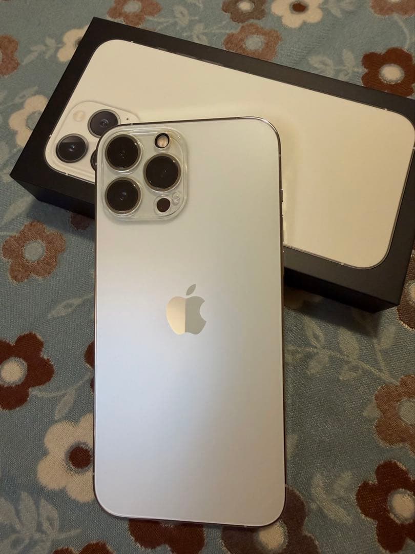 iPhone13Pro max 128 GB シルバー