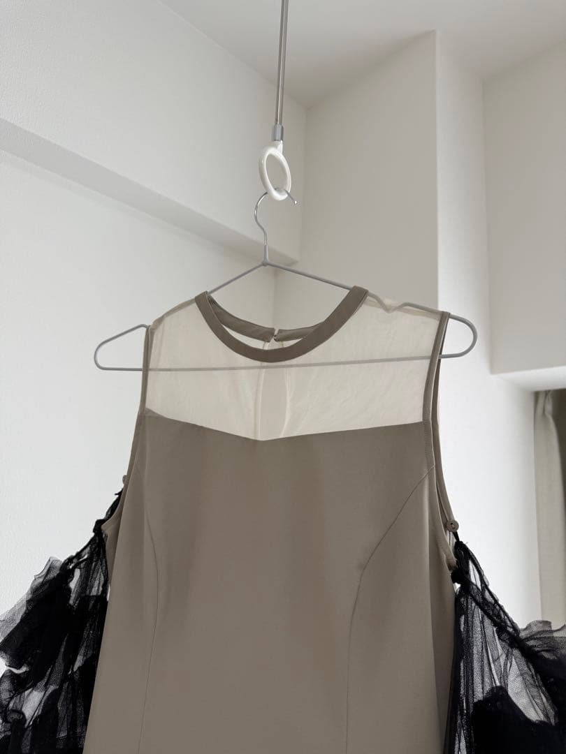 ANDRÉSD detached sleeve dress