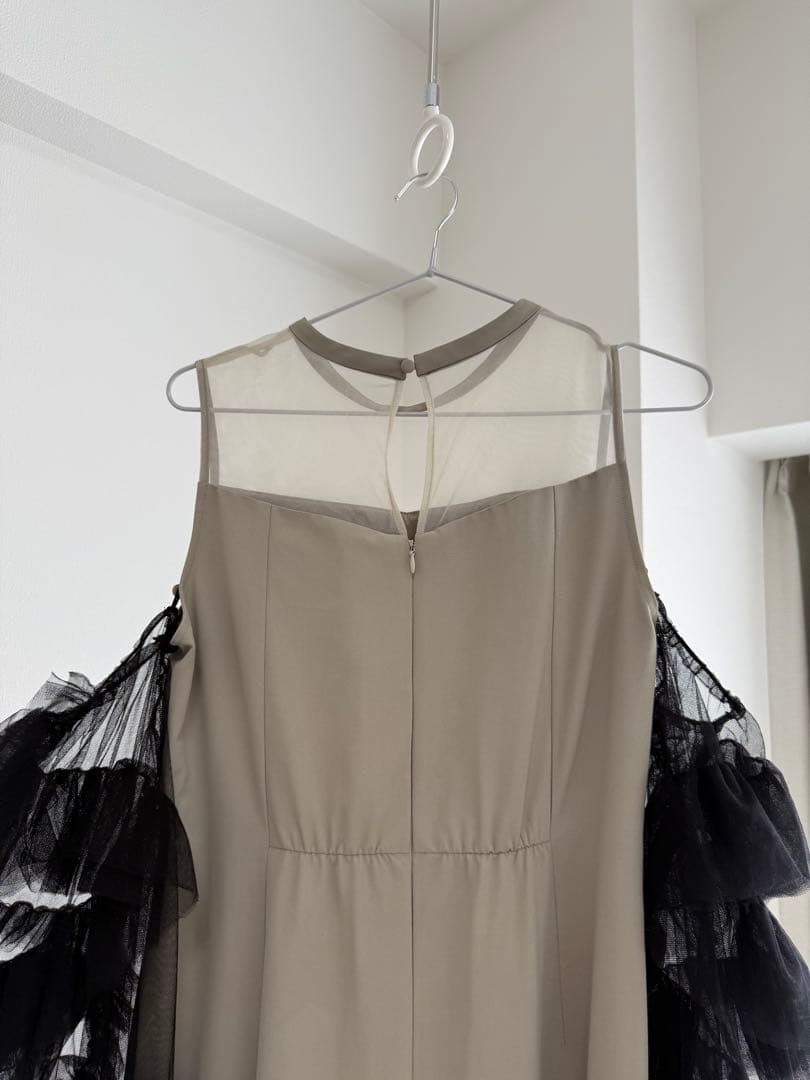 ANDRÉSD detached sleeve dress