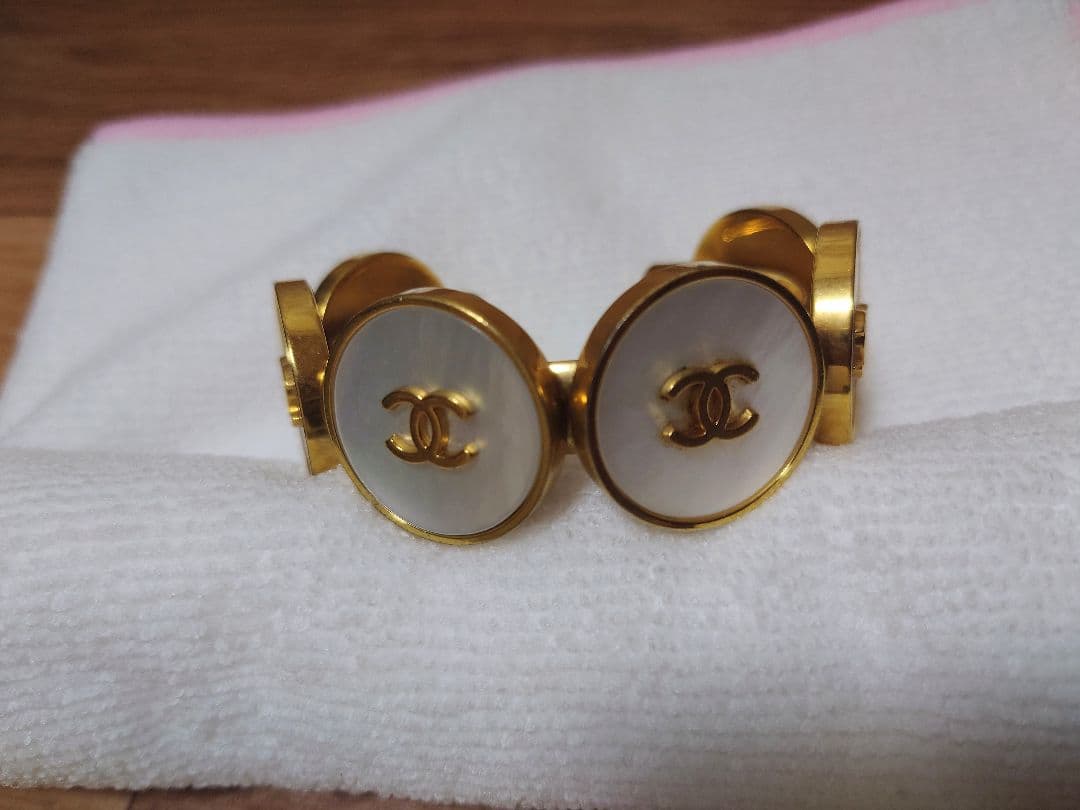 シャネル　ヴィンテージ　ココマークバングル