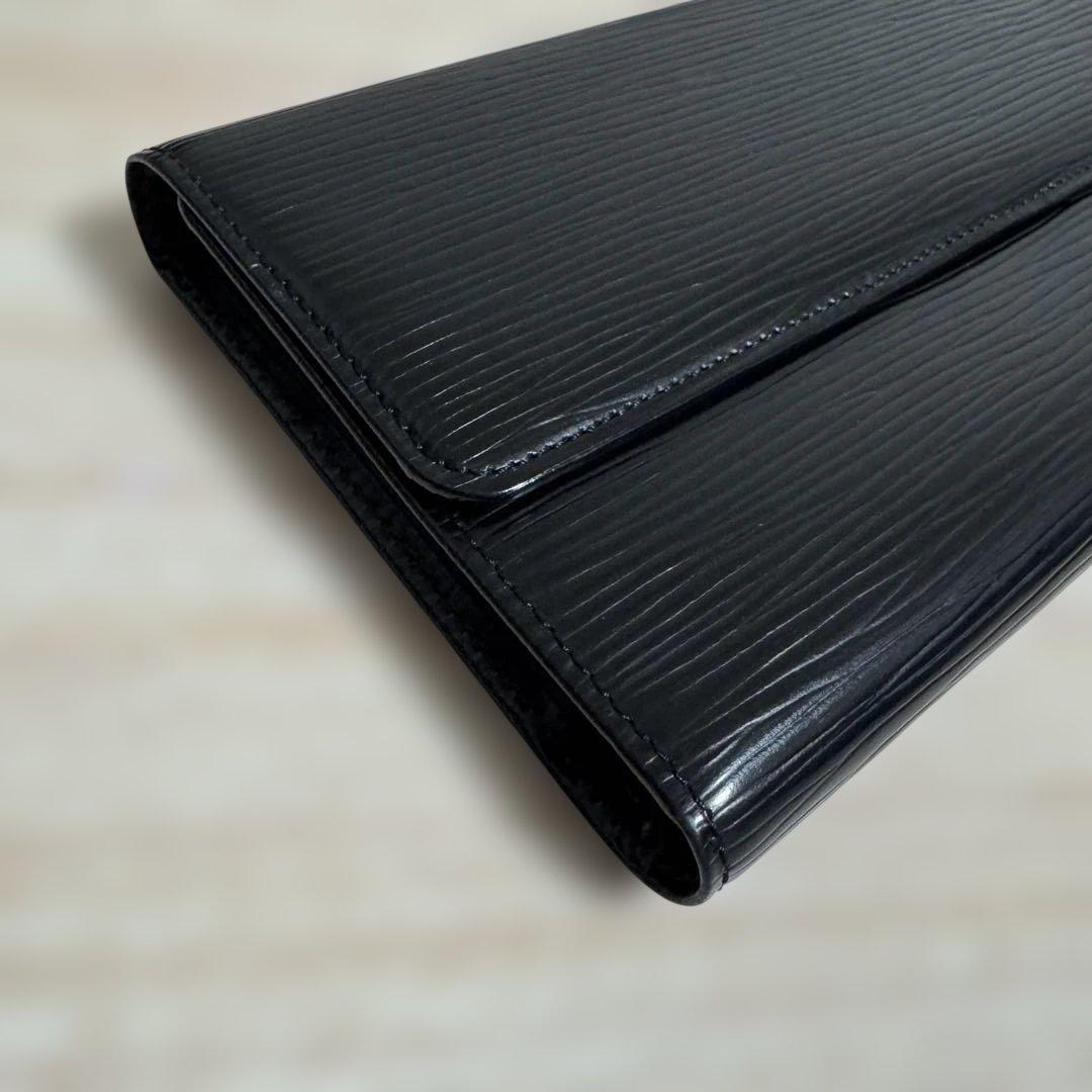 LOUIS VUITTON ルイヴィトン ポルトフォイユ インターナショナル