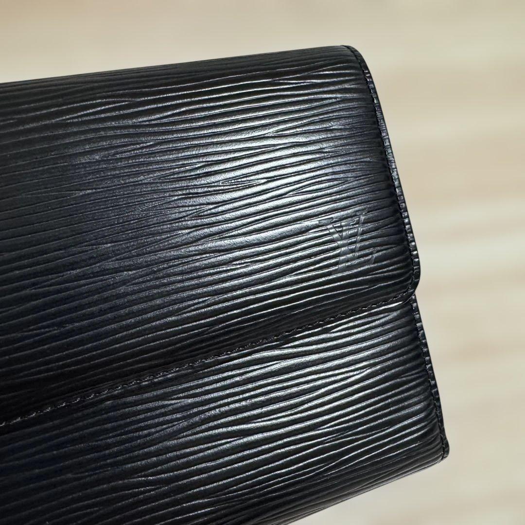 LOUIS VUITTON ルイヴィトン ポルトフォイユ インターナショナル