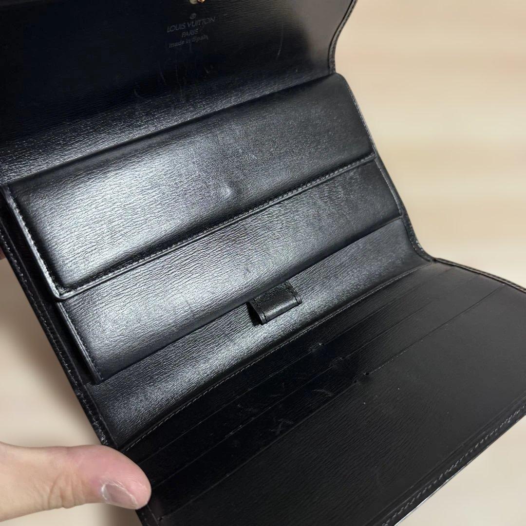 LOUIS VUITTON ルイヴィトン ポルトフォイユ インターナショナル