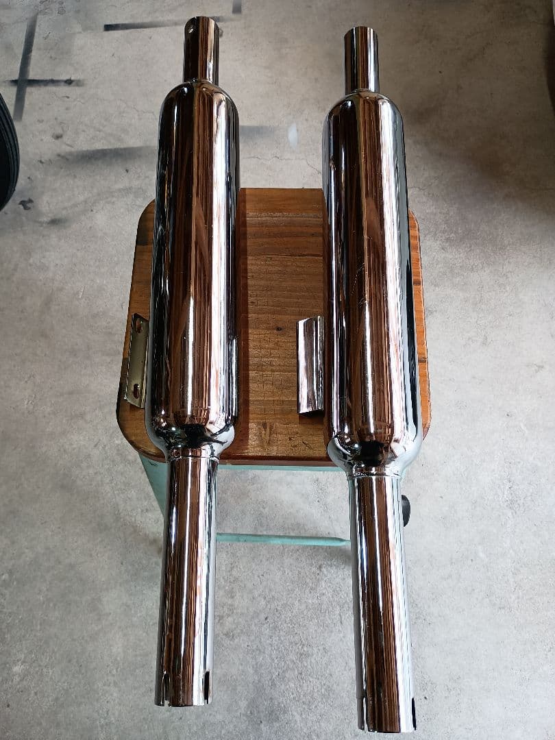 カワサキ　W650 POSH マフラー　サイレンサー