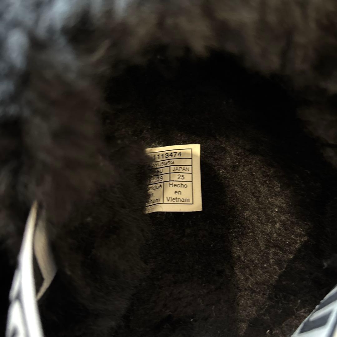 UGG ブラック W FUNKETTE