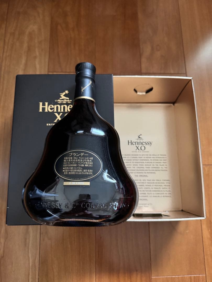 ａ。 　Hennessy (ヘネシー) XO 700ml と　レミーXO