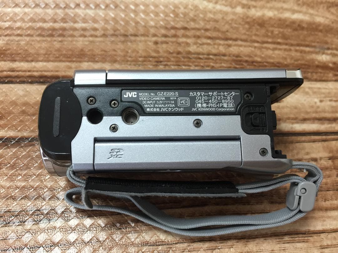 超美品　撮影画像あり　JVC　GZ-E220　付属品有　FULLHD　光学40倍