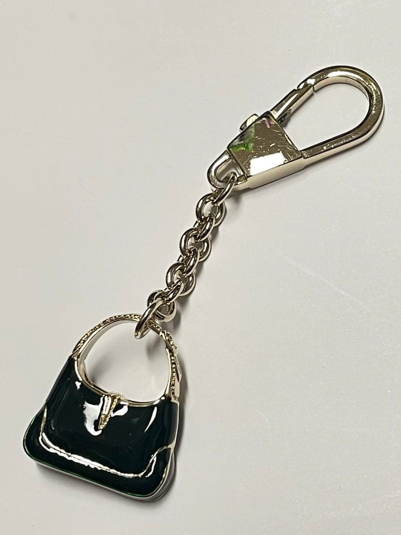 【良品】GUCCIグッチ　バッグ型　チャーム　キーホルダー　匿名配送❤︎