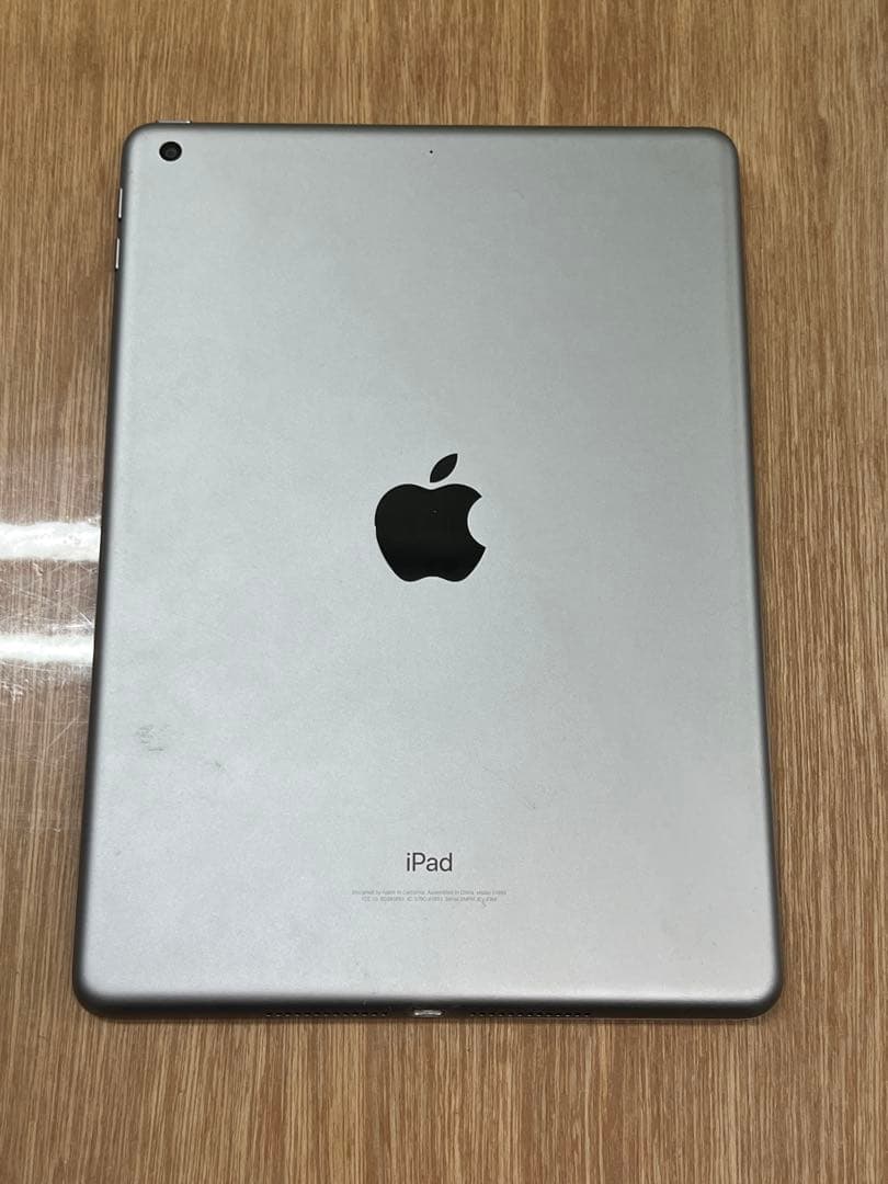 iPad6　第6世代　128gb　シルバー　機能不良有り