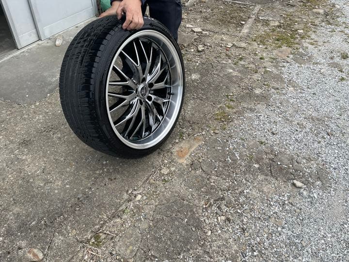 cobraページ4本245/35/21