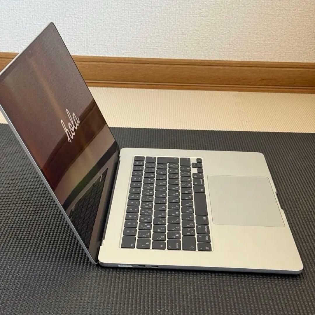 【自動値下げ中】MacBook M2 15インチ 2023 ケースおまけつき