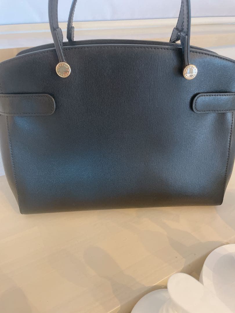 【極美品】FURLA ブラック 　濃紺　ネイビー　フルラ　ハンドバッグ