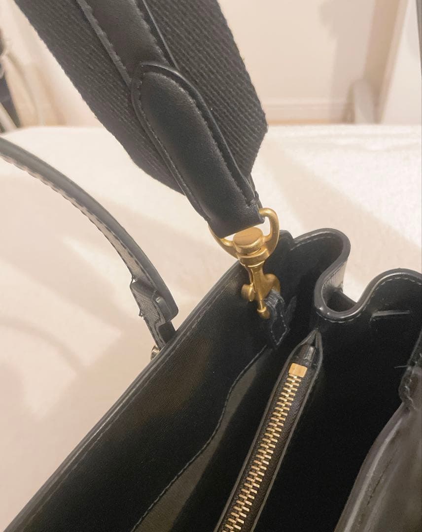 【極美品】FURLA ブラック 　濃紺　ネイビー　フルラ　ハンドバッグ